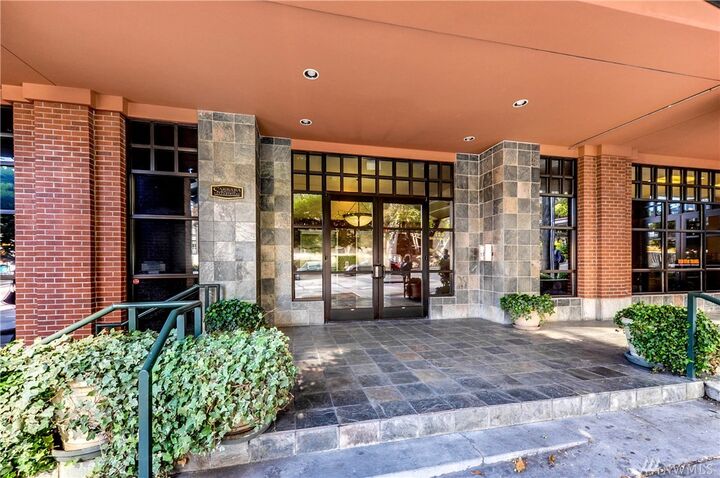 Property Photo:  123 Queen Anne Ave N 305  WA 98109 