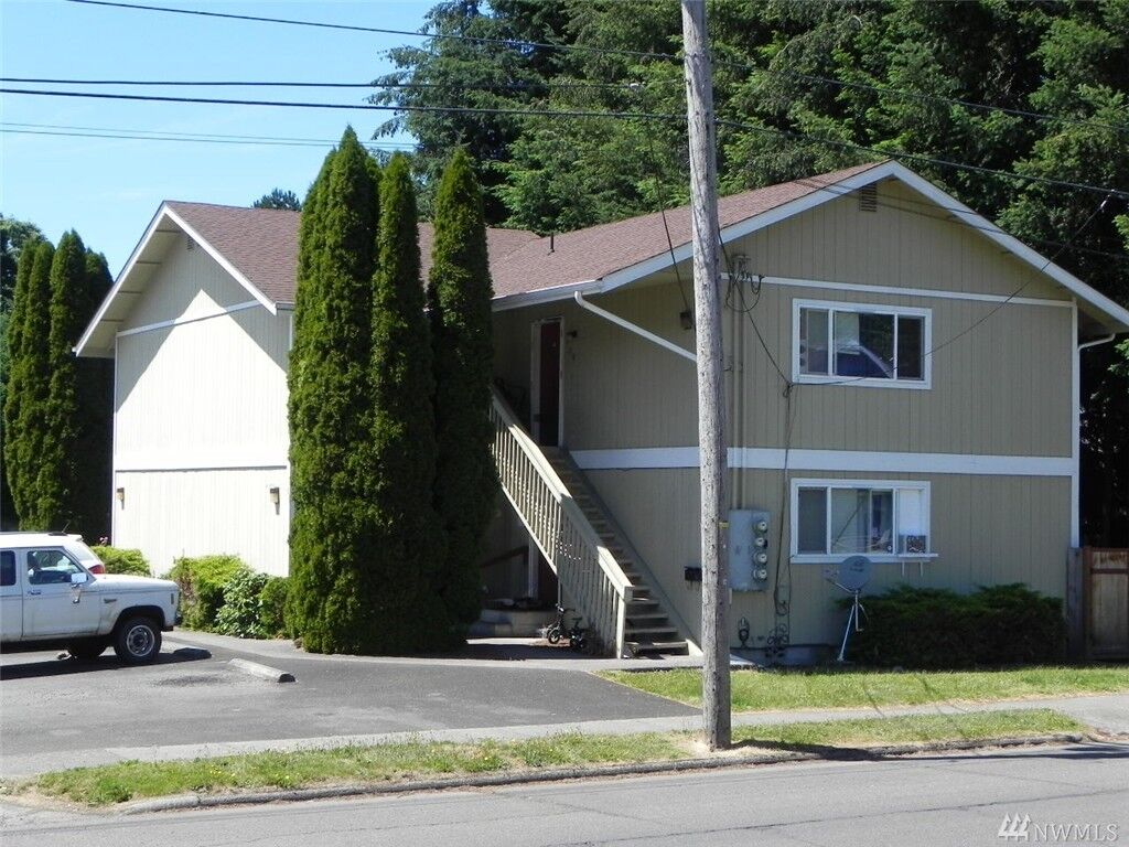Property Photo:  705 S Gold St  WA 98531 