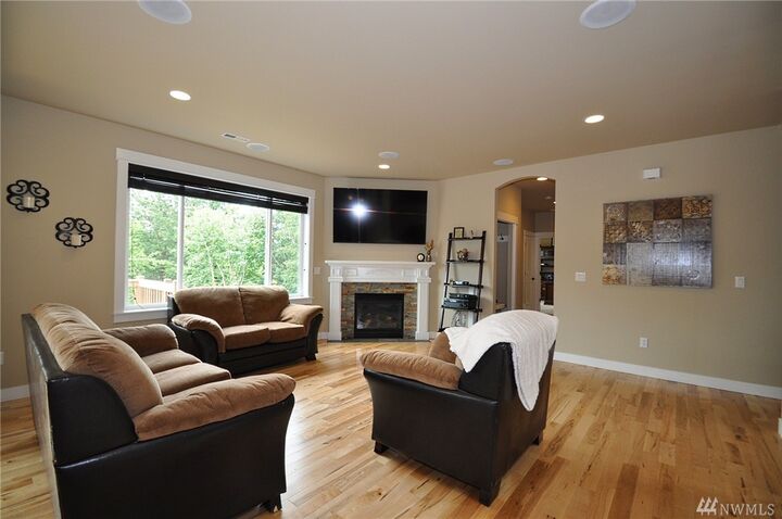 Property Photo: 9516 146 Ave NE WA 98252