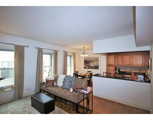 Property Photo:  416 Commonwealth Ave 310  MA 02215 