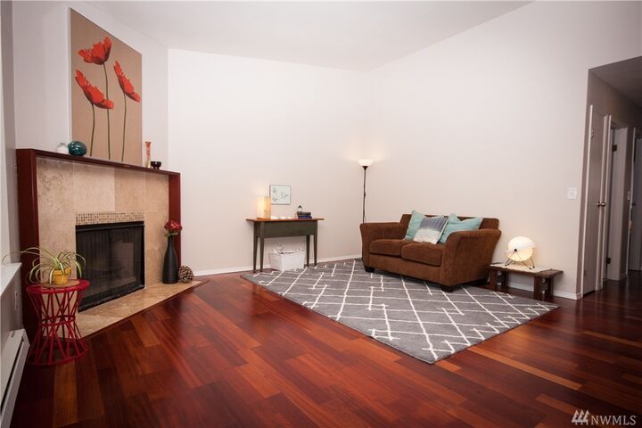 Property Photo: 17430 Ambaum Blvd S 30 WA 98148