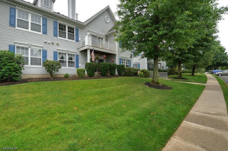 Property Photo:  922 Magnolia Ln  NJ 08876 