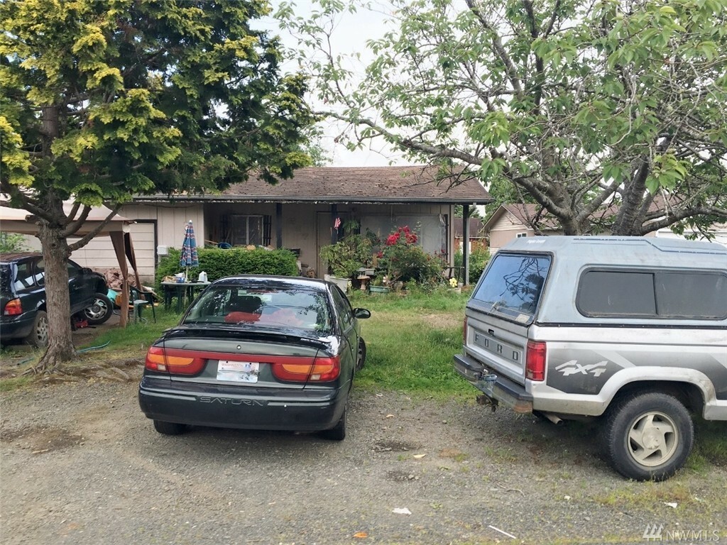 Property Photo:  617 Coolidge Rd  WA 98520 