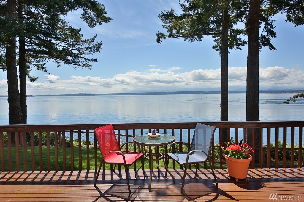 Property Photo: 5028 Scurlock Rd WA 98249