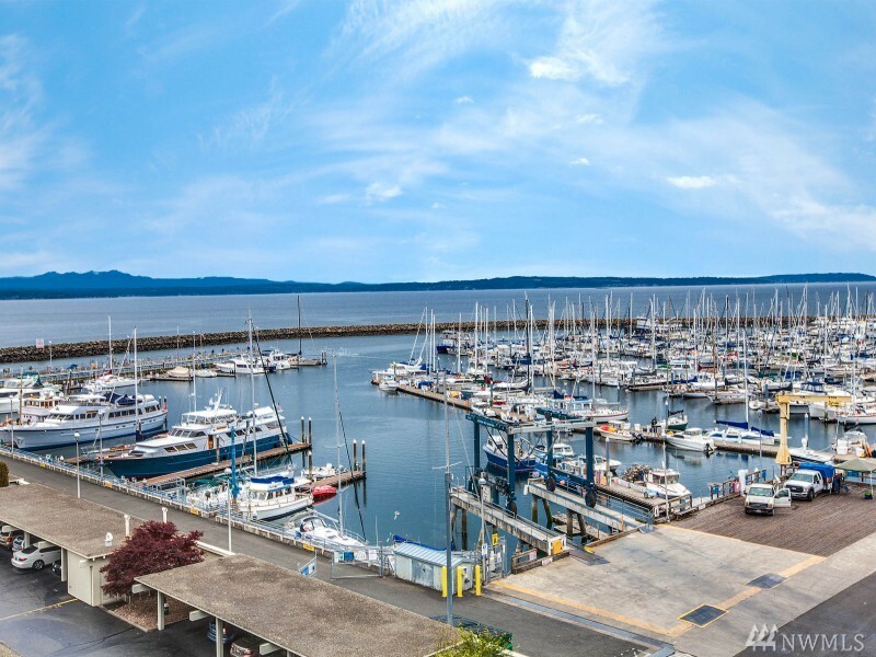 Property Photo:  6535 Seaview Ave NW B-705  WA 98117 