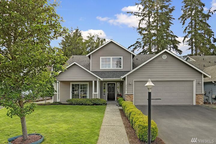 Property Photo: 17515 N Park Place N WA 98133