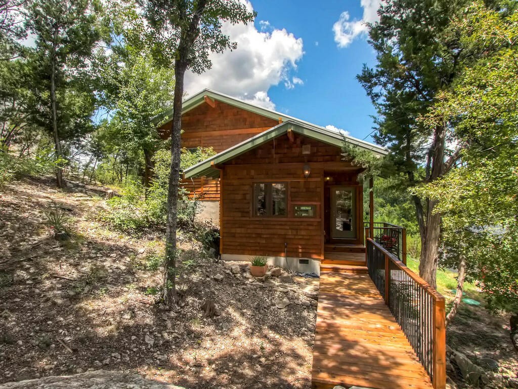 Property Photo: 14514 Hunters Pass TX 78734
