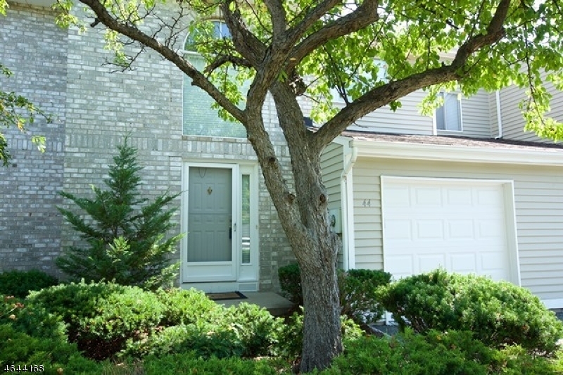 Property Photo:  44 Castle Ridge Dr  NJ 07936 