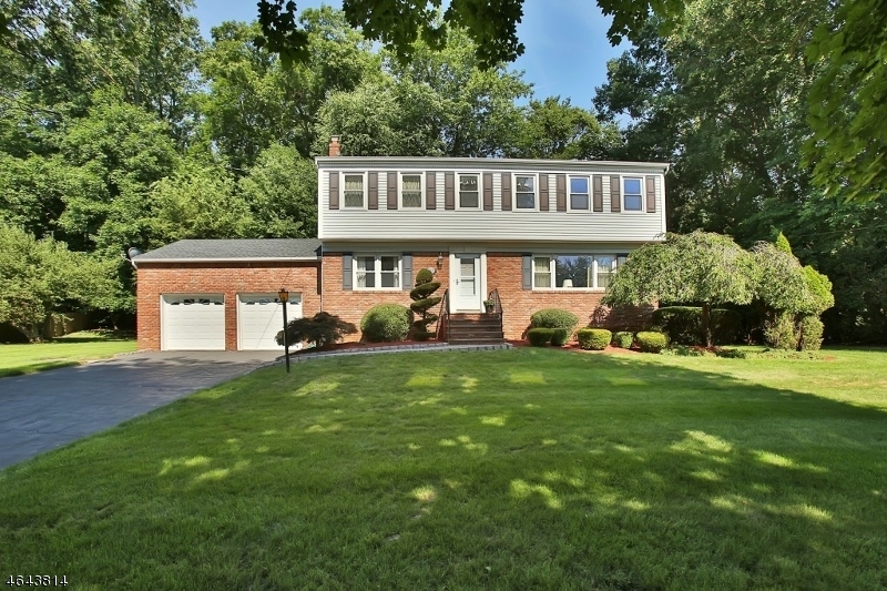 Property Photo: 735 Amherst Dr NJ 07676