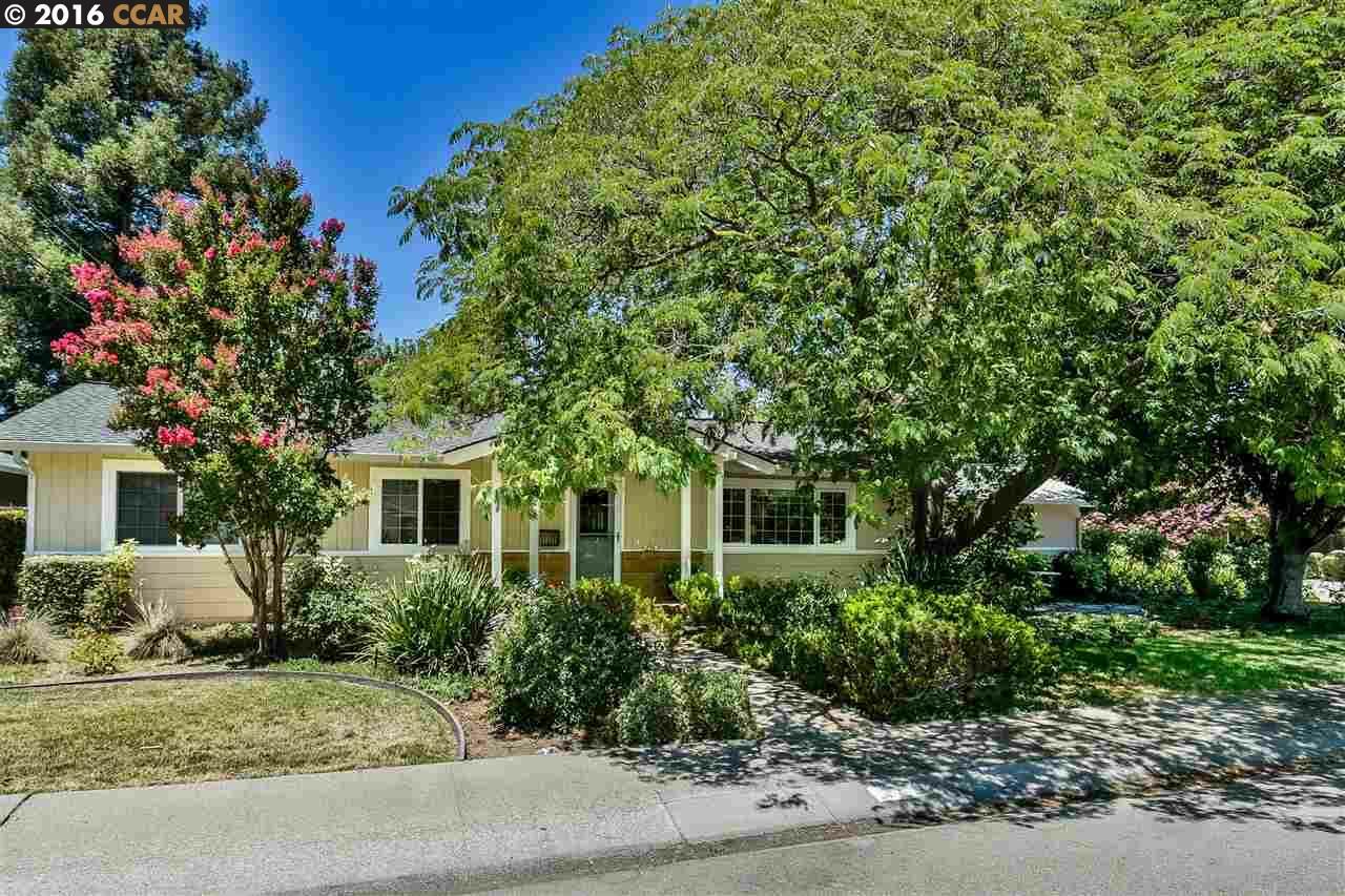 Property Photo: 296 Los Felicas Ave CA 94598