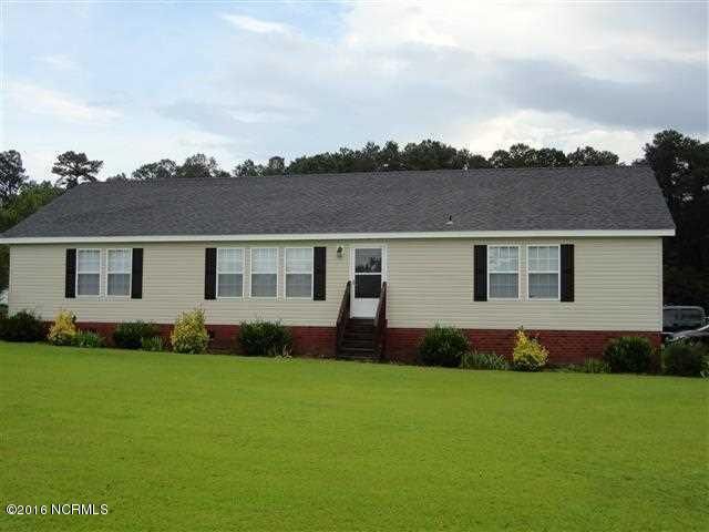 Property Photo:  145 Smith Brothers Lane  NC 28518 