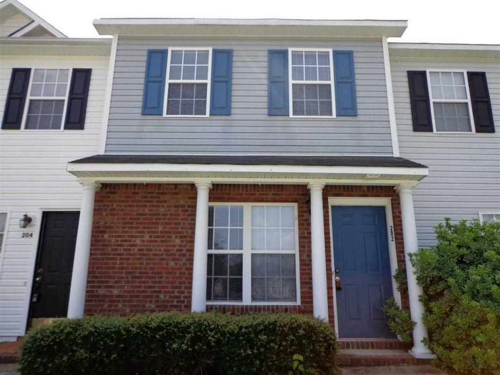 Property Photo:  202 Meadow Brook Lane  NC 28546 