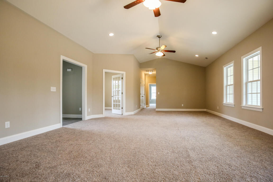 Property Photo:  111 Ridgepath Lane  NC 28539 