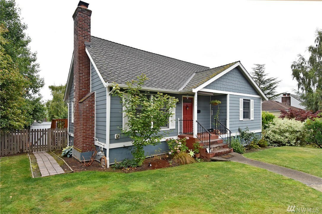 6834 54th Ave NE  Seattle WA 98115 photo