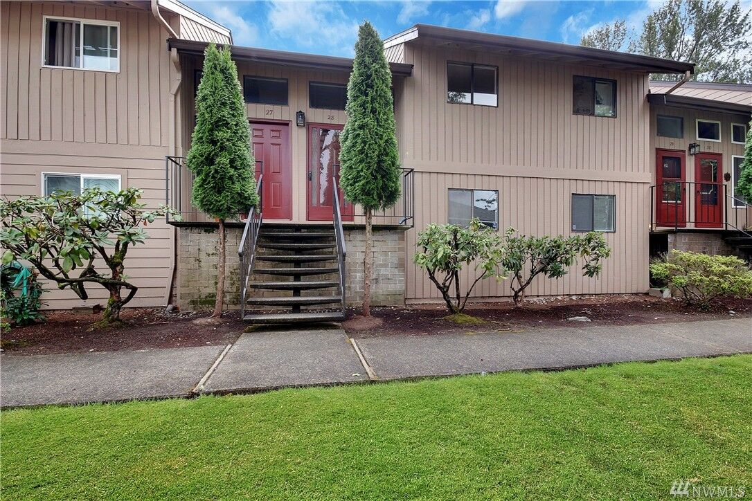 Property Photo: 8503 259th St D28 WA 98030