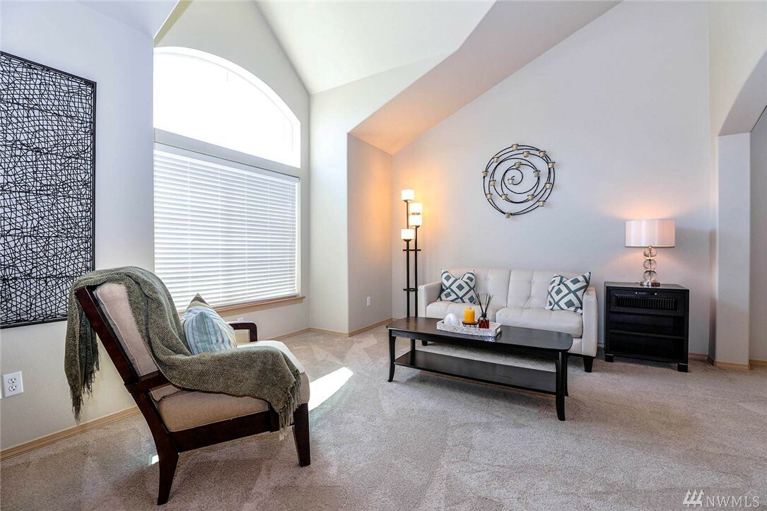 Property Photo: 5909 120th St SE WA 98296