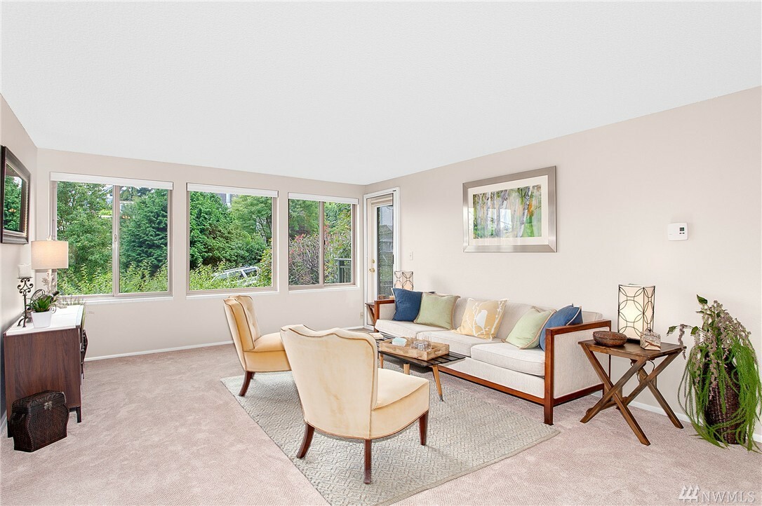 Property Photo:  3400 25th Ave W 102  WA 98199 