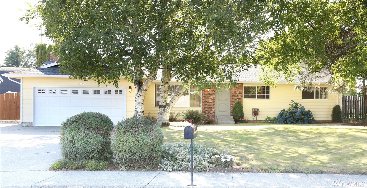 Property Photo: 1290 Garden Cir WA 98264