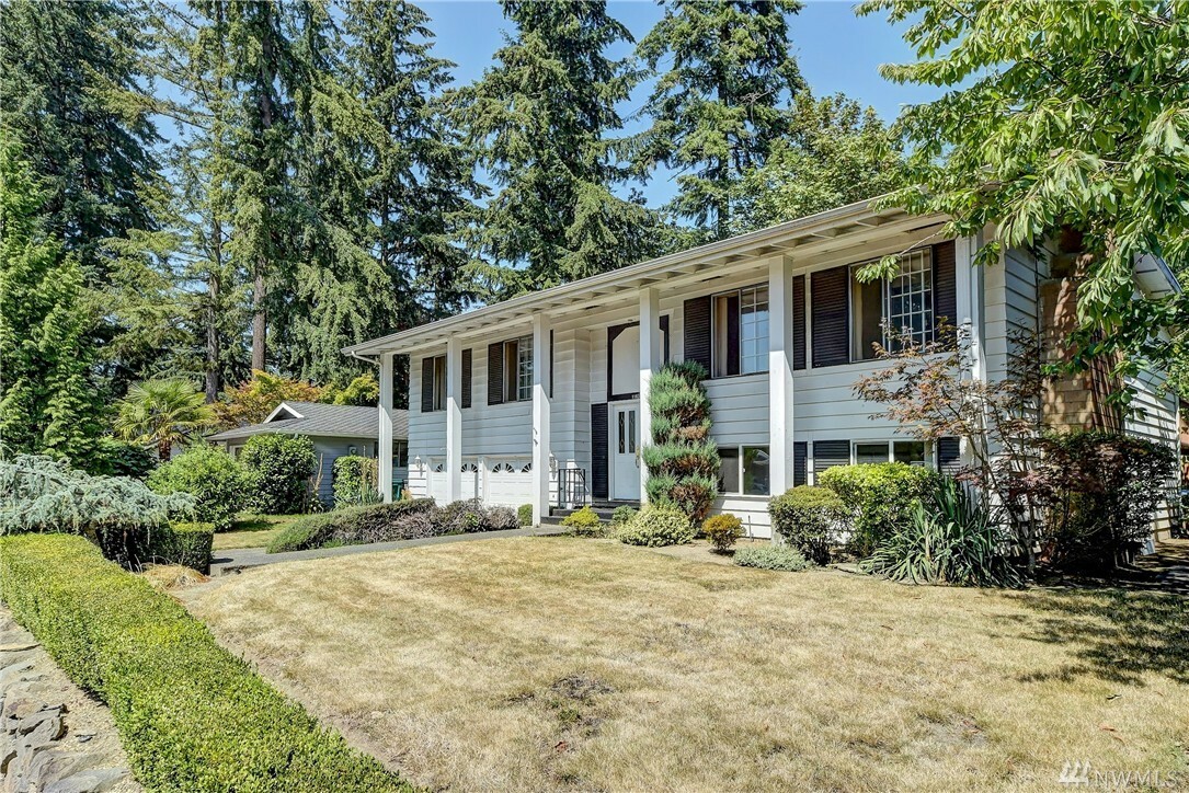 Property Photo:  11832 NE 142nd Place  WA 98034 