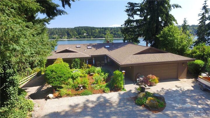 9035 SW Bayview Dr  Vashon WA 98070 photo