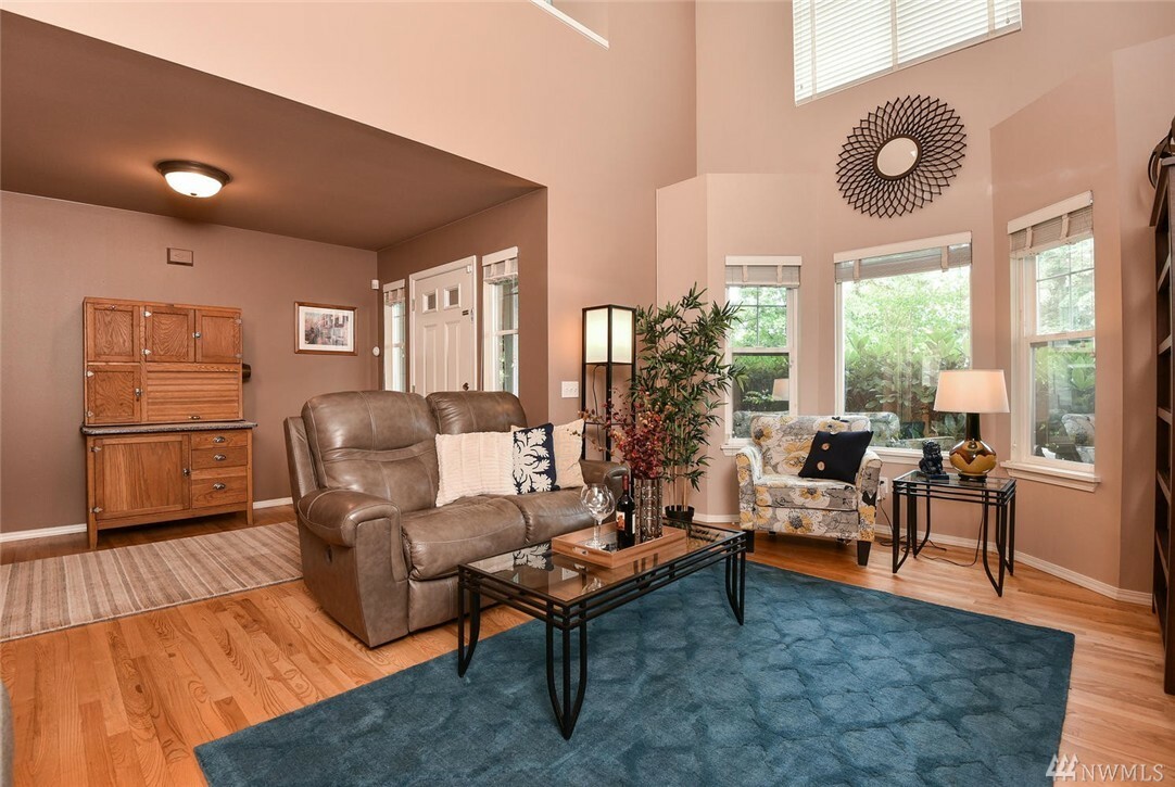 Property Photo: 11246 Slater Ave NE 3 WA 98033