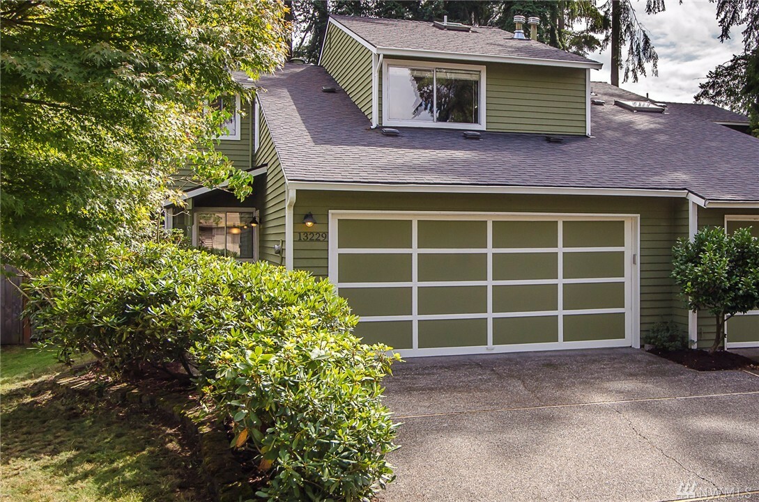 Property Photo:  13229 NE 139th Place  WA 98034 