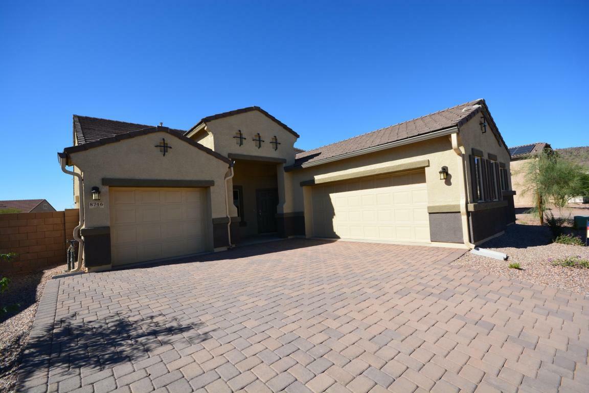 Property Photo:  8746 W Denstone Road  AZ 85653 