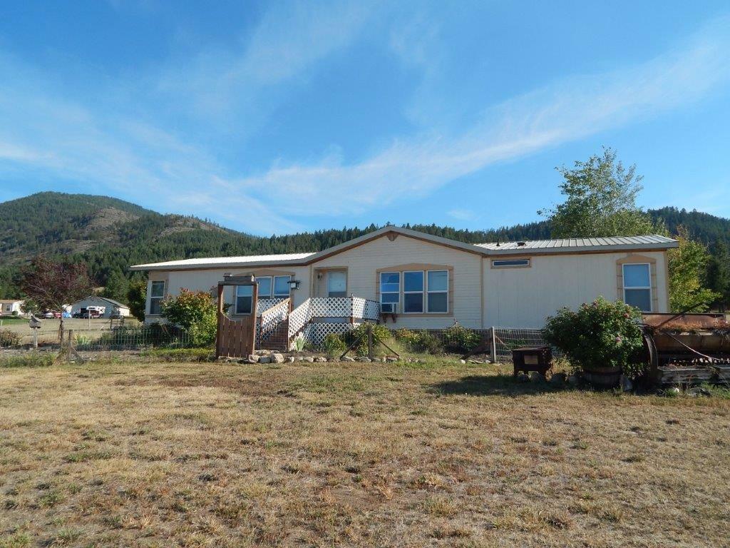 Property Photo:  1047 Mingo Mountain Rd  WA 99141 