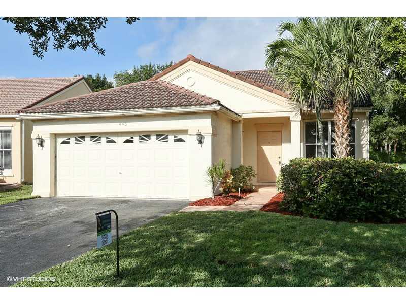 Property Photo:  845 Sand Creek Cr  FL 33327 