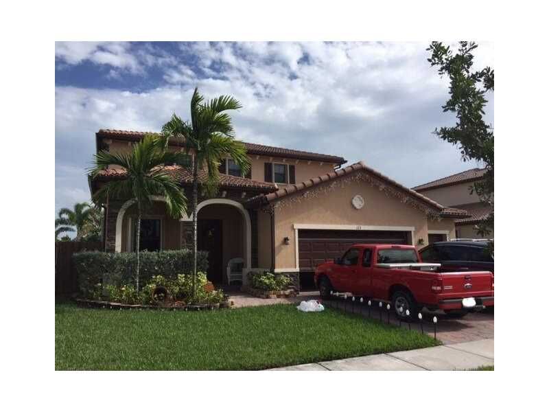 Property Photo:  123 SE 36th Ave  FL 33033 
