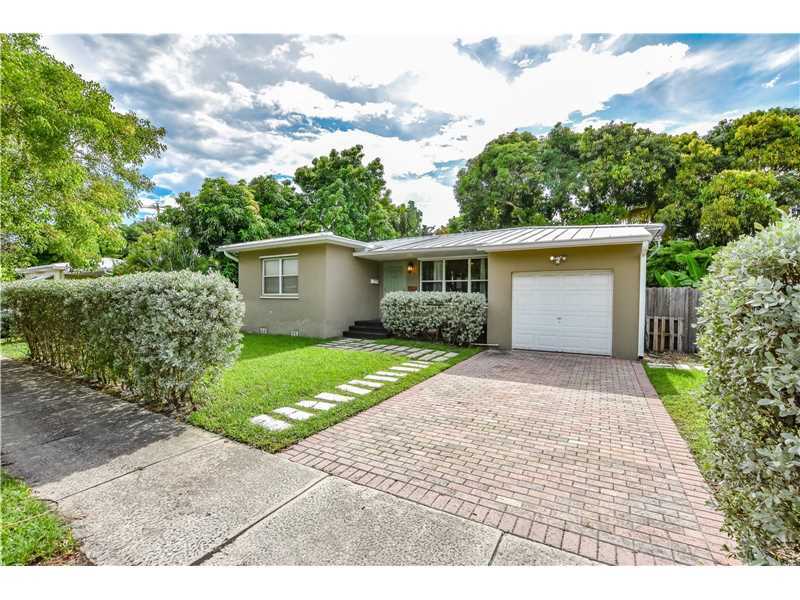 Property Photo:  1760 SW 24th Ave  FL 33145 