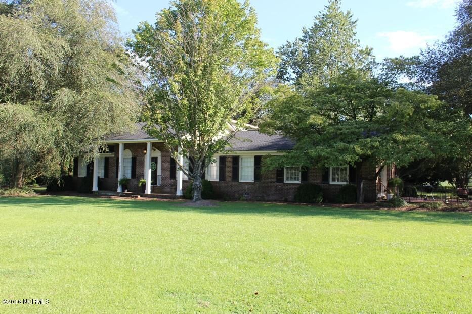 Property Photo:  2510 E Nc 24 Highway  NC 28518 