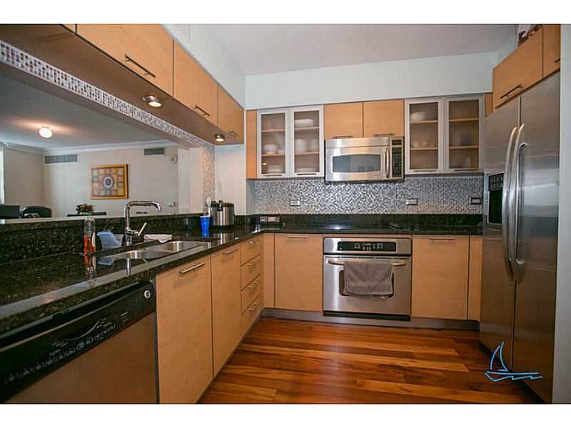 Property Photo:  31 SE 5 St 511  FL 33131 