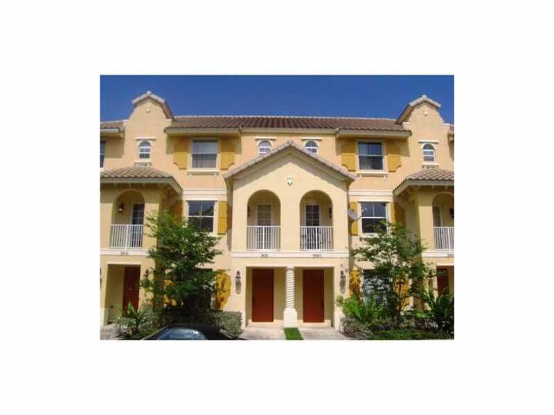 Property Photo:  3920 Laurel Ln 3920  FL 33073 