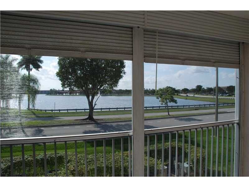 Property Photo:  1000 SW 128th Ter 213V  FL 33027 