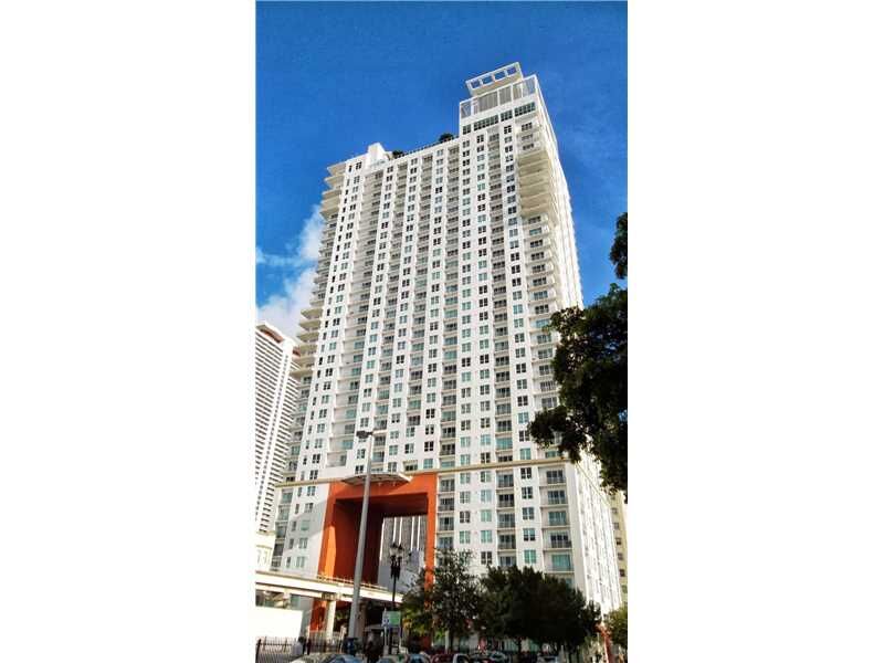 Property Photo:  133 NE 2 Av 3312  FL 33132 