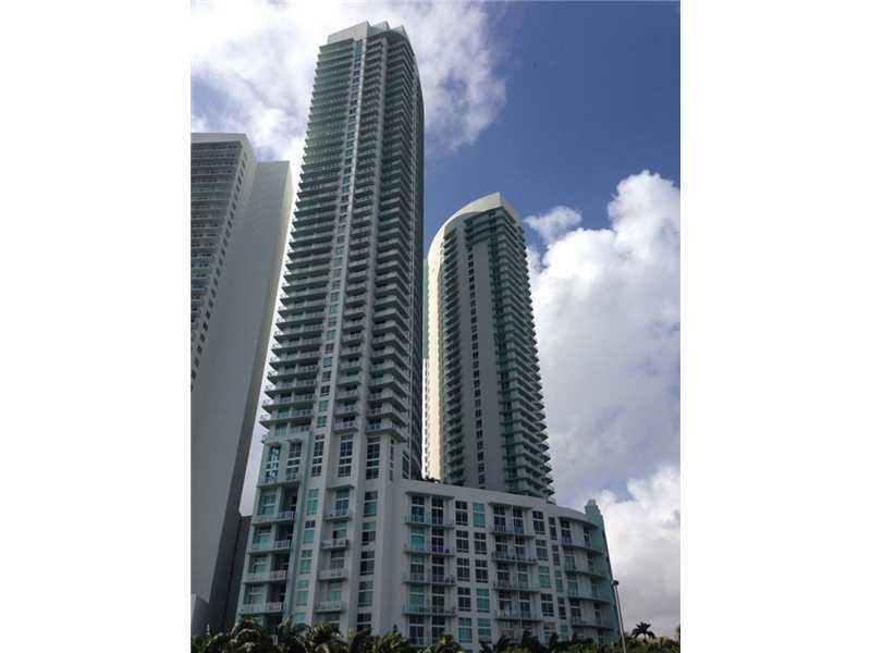 Property Photo: 1900 N Bayshore Dr 2703 FL 33132