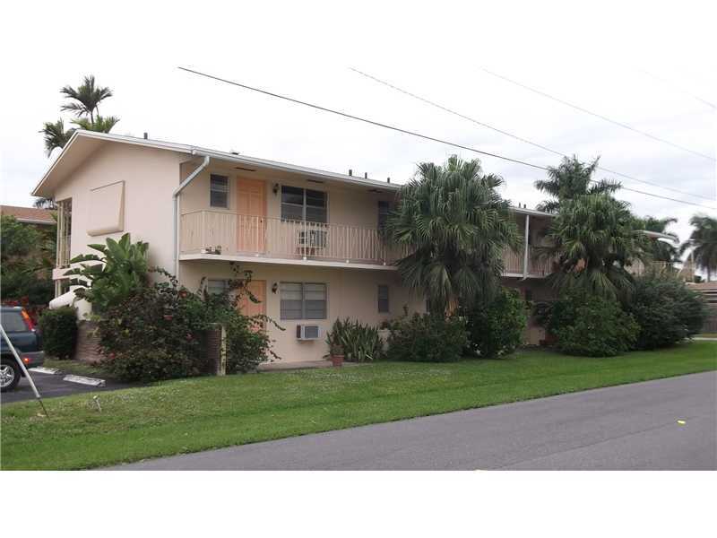 Property Photo:  1401 Grant St 24  FL 33020 