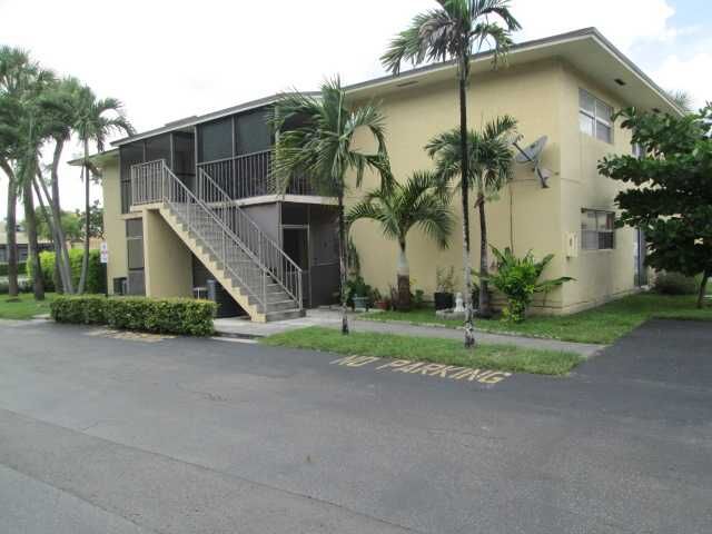 Property Photo:  15619 SW 73 Cr Ter 109  FL 33193 