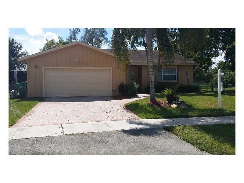 Property Photo: 12950 SW 10th Ct FL 33325