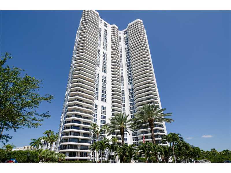 Property Photo:  3500 Mystic Pointe Dr 1105  FL 33180 
