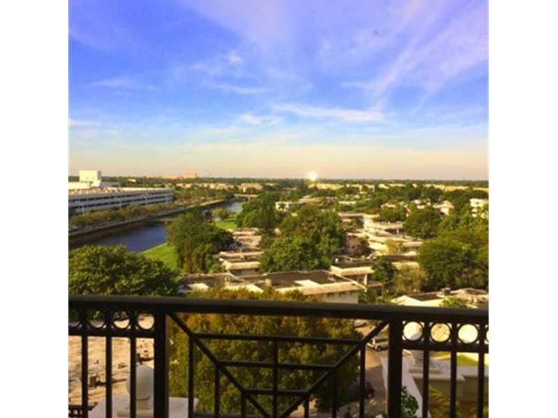 Property Photo: 8395 SW 73 Av 706 FL 33143