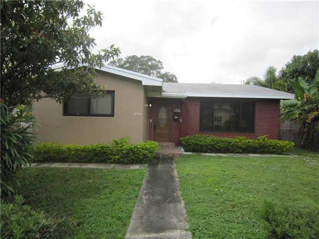 Property Photo:  16970 NE 4 Pl  FL 33162 