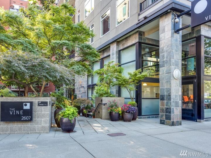 2607 Western Ave 359  Seattle WA 98121 photo