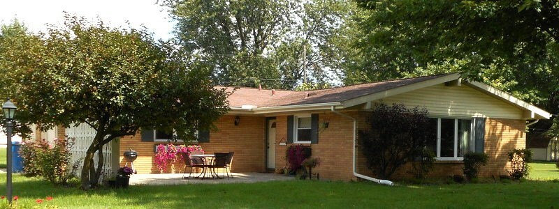 Property Photo:  4092 W Broadway  IN 47404-4881 