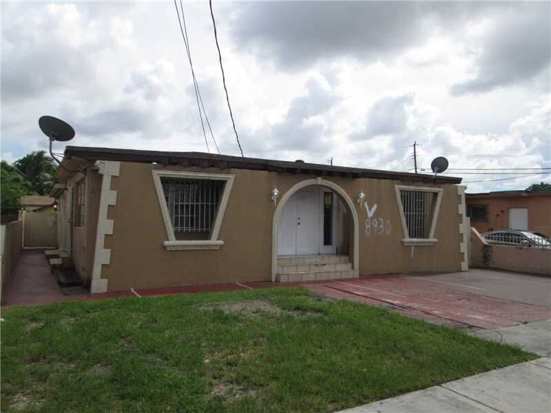 Property Photo:  8930 SW 34th St  FL 33165 