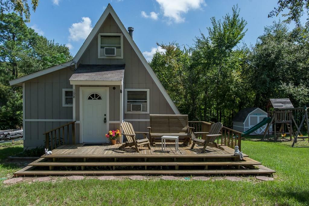 Property Photo: 108 Baywood Circle TX 75156