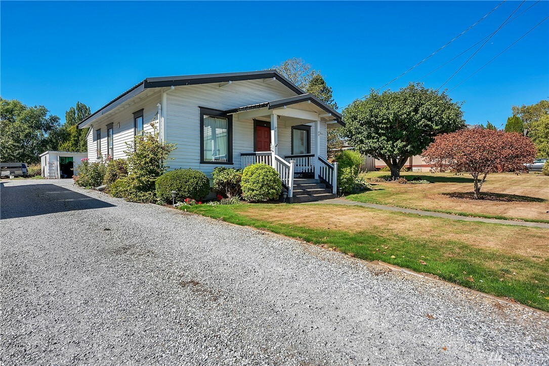 Property Photo:  5727 Third Ave  WA 98248 