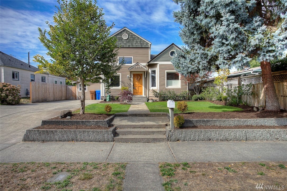 Property Photo:  3608 N Ferdinand St  WA 98407 