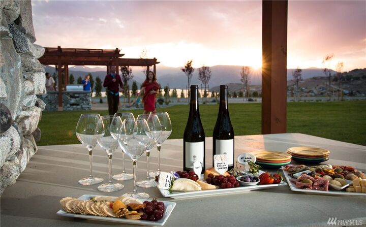 Property Photo:  127 Goldfinch Lane  WA 98816 